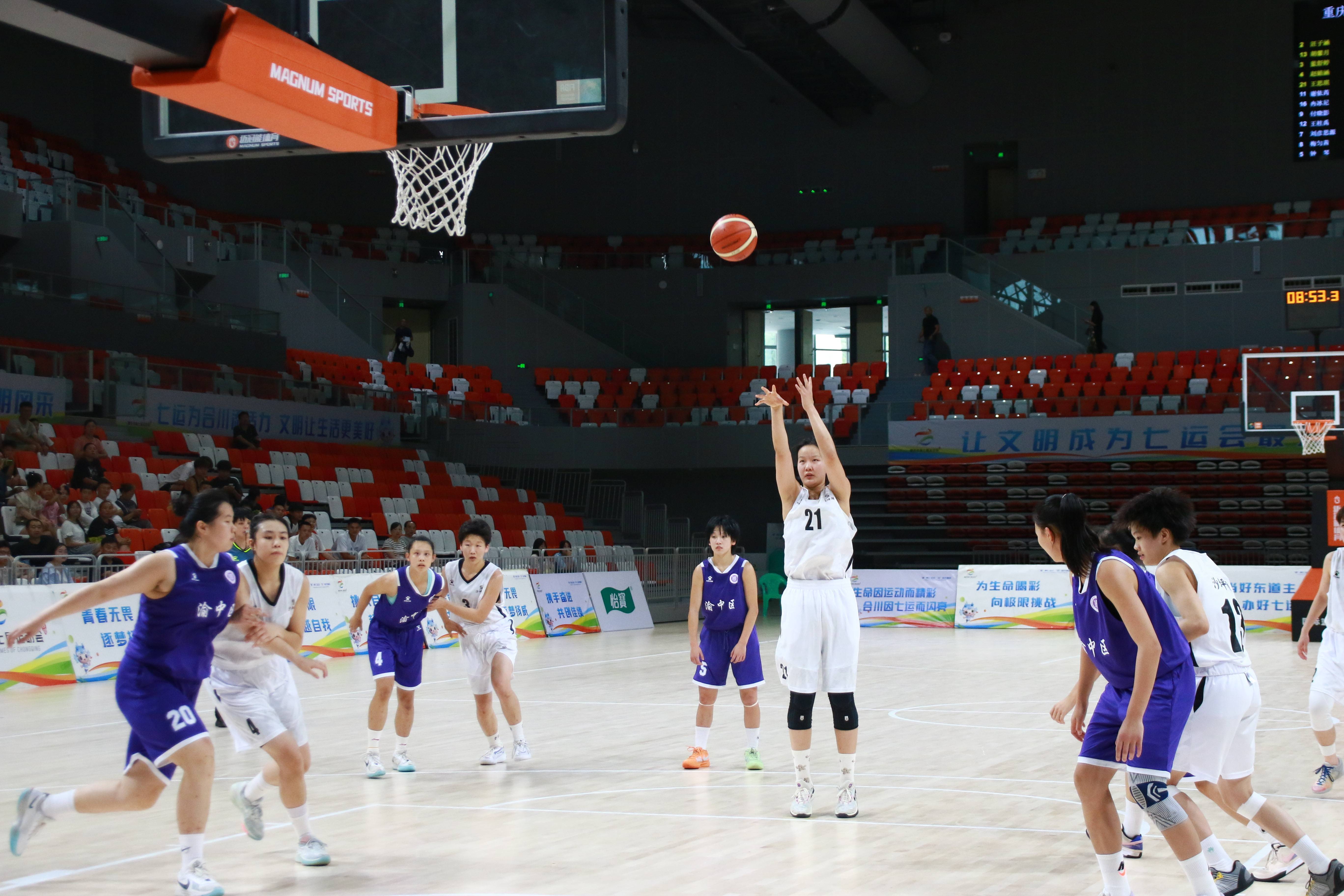 关于场面火爆!篮球观众席沸腾不已的信息 关于场面火爆!篮球观众席沸腾不已的信息