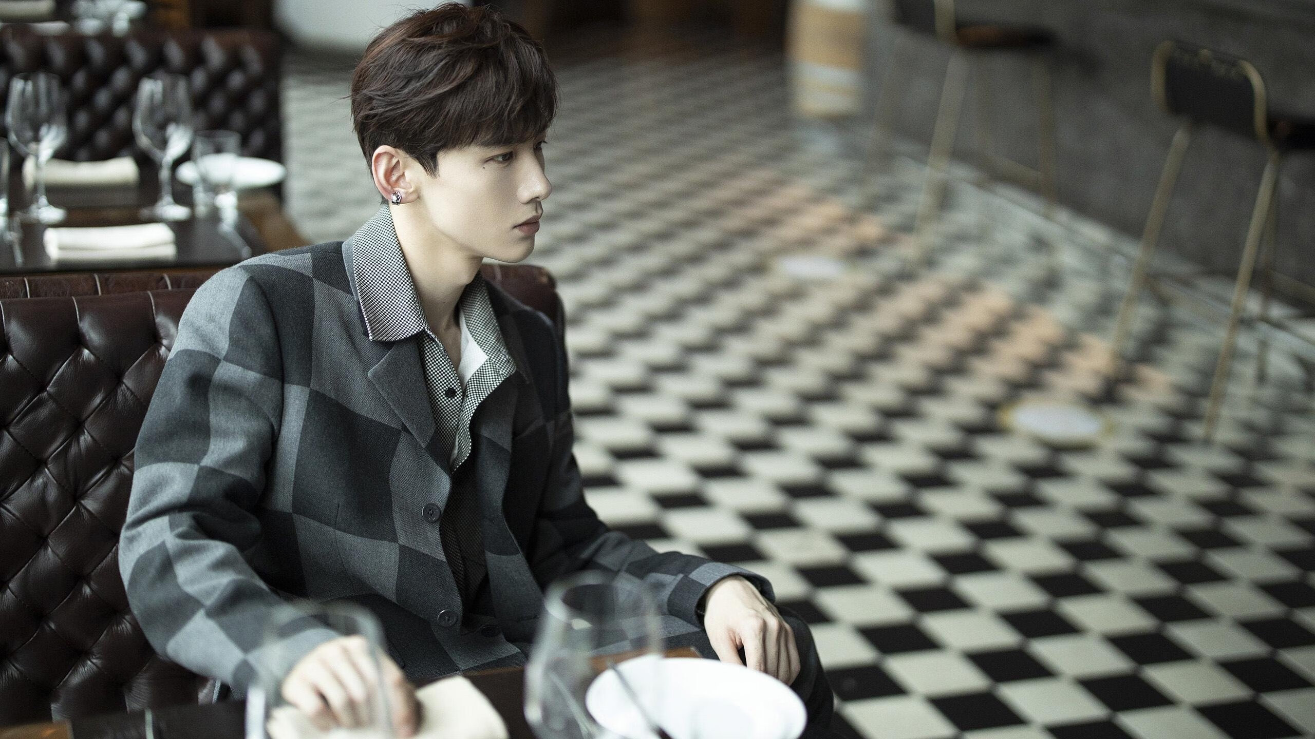 赛道诗人与算法暴君，当拉文的每一圈都在重写F1的数据圣经