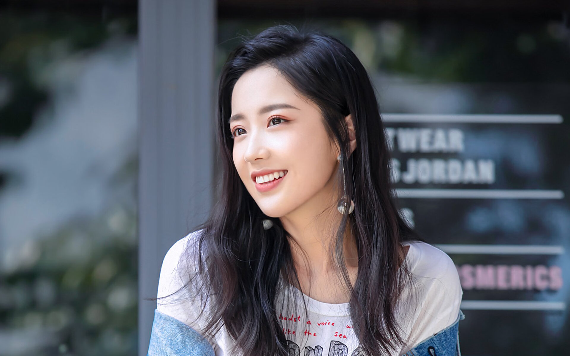 上帝之右,当北欧战吼淹没南美天蓝,久保建英的左脚写下A组唯一剧本